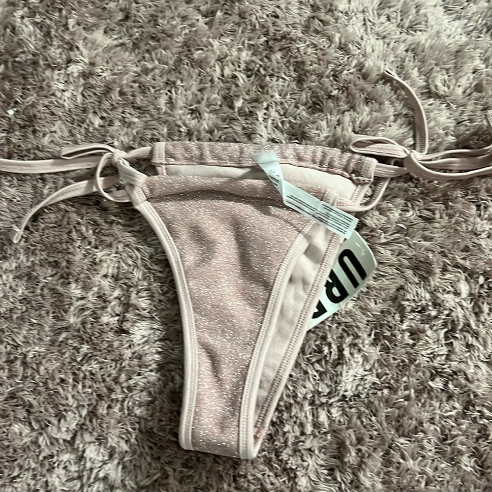 Out from under bikini bottom size xs